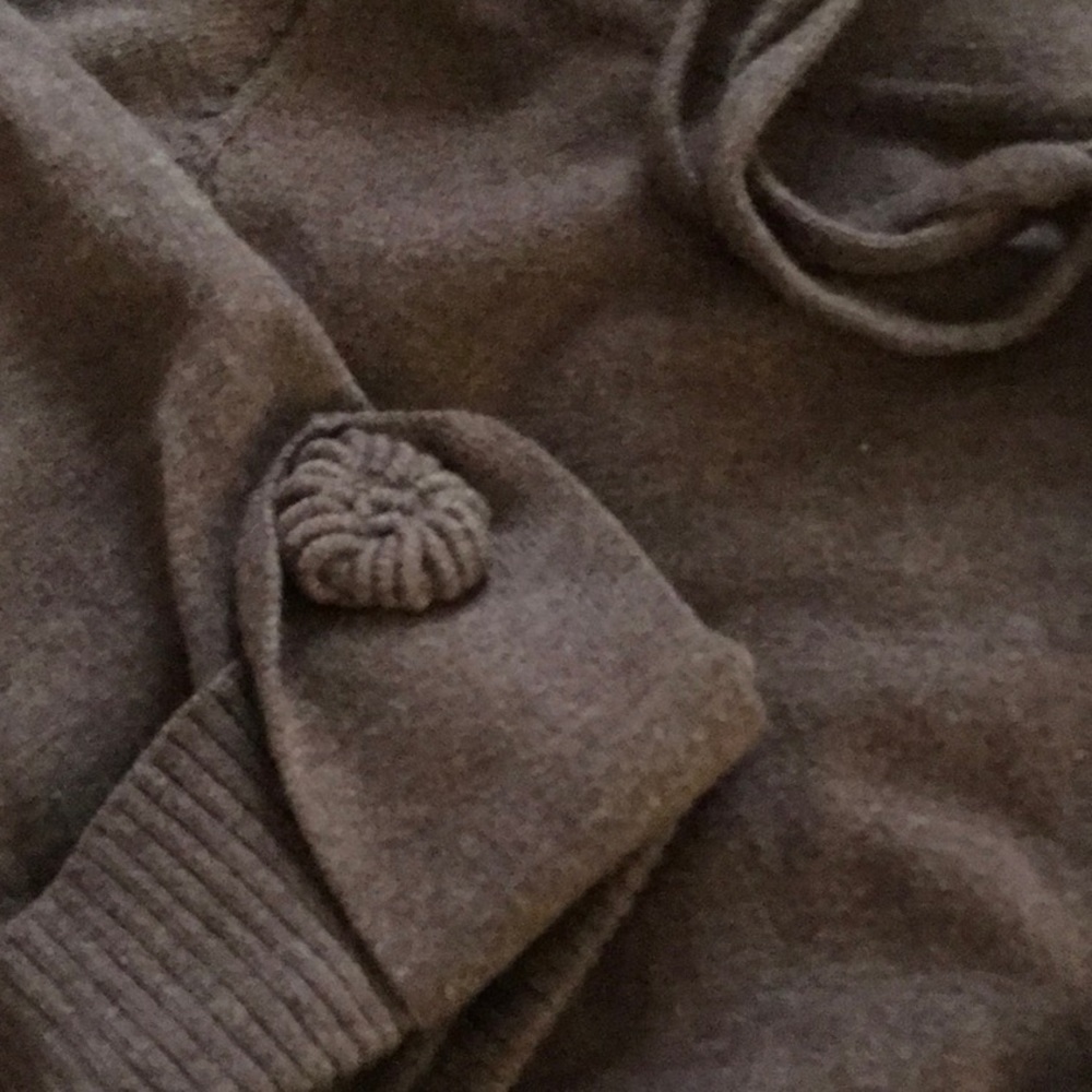 Sweater - Picture 5 of 5